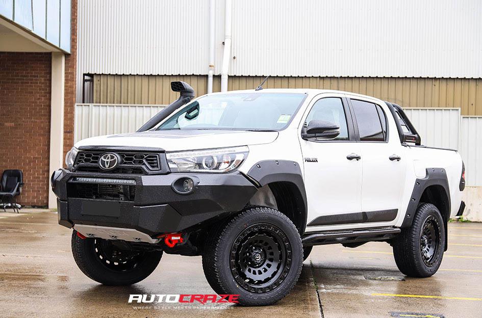 TOYOTA HILUX N80 RUGGED X ZEPHYR MATTE BLACK